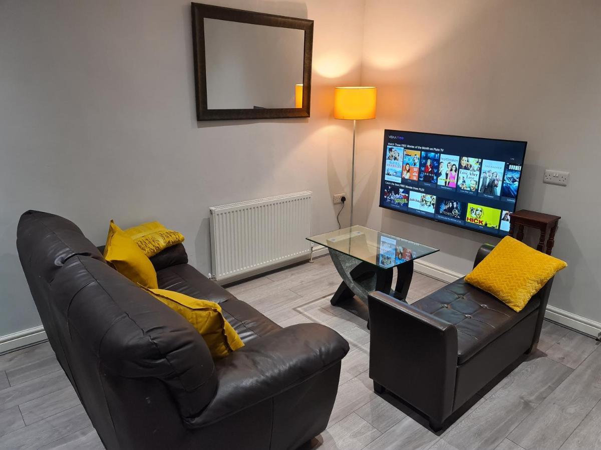 Whole House - 4 Bedrooms - Parking - Sleeps 8 Birmingham Eksteriør billede