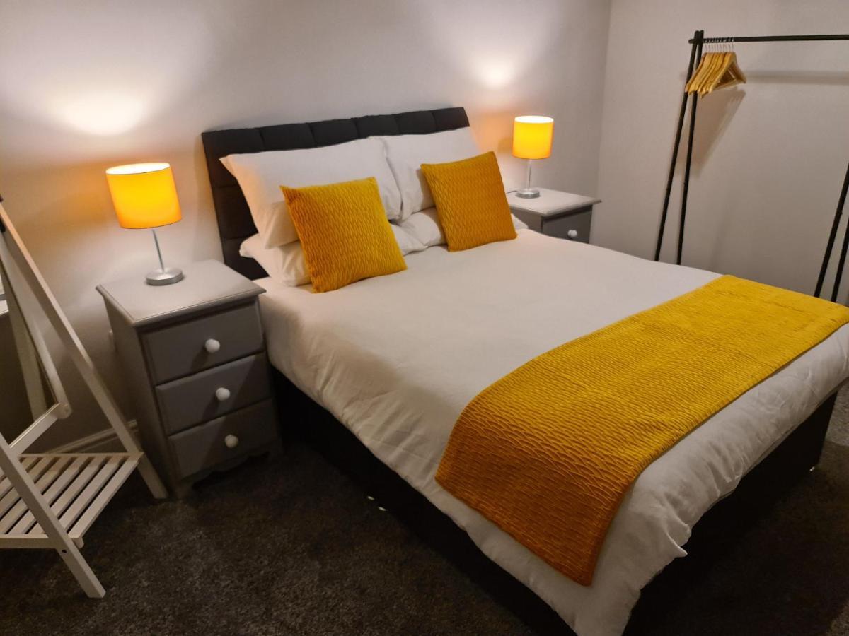 Whole House - 4 Bedrooms - Parking - Sleeps 8 Birmingham Eksteriør billede