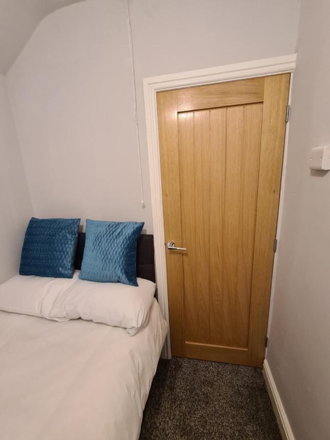 Whole House - 4 Bedrooms - Parking - Sleeps 8 Birmingham Eksteriør billede
